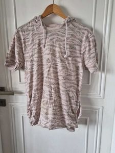 Men's Short Sleeve Hoodie tshirt with side pockets