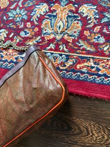 beautiful ESTRO shoulder bag