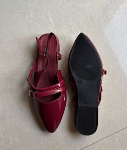 Chic Burgundy Patent Slingbacks (EU 34)