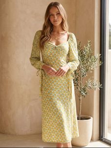 Chic Floral Print Midi Dress