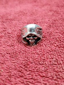 Skull Ring - Gothic Style