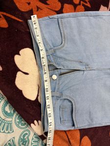 Light Wash Denim Jeans - Classic Style