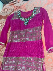 Beautiful Pink Embroidered Kurta