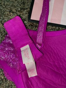 ✨ Authentic Victoria’s Secret Bra – Size 34D