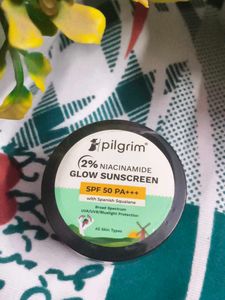 Pilgrim 2% Niacinamide Glow Sunscreen