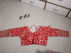 padded Blouse