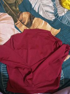 Chic Red Long Sleeve Crop Top