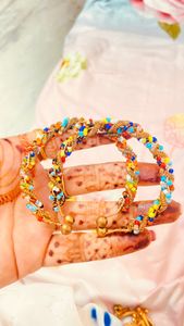 multi colour bracelet with earrings