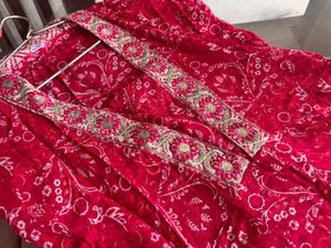 Elegant Pink Embroidered Kurta