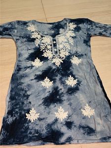 Embroidered Tie-Dye Kurta 30. 32