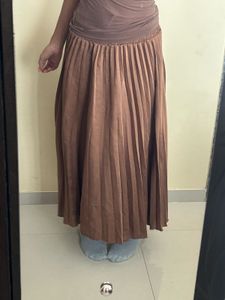 Chic Brown Pleated Maxi Skirt