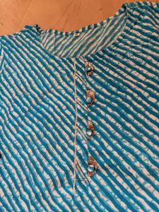 Stylish Blue &amp; White Striped Kurta