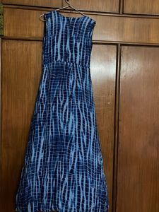 Stylish Blue Tie-Dye Maxi Dress
