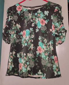 Floral Print Puff Sleeve Top