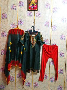 Elegant Green Embroidered Suit with duppata