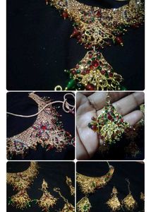 Exquisite Kundan &amp; Emerald Necklace Set