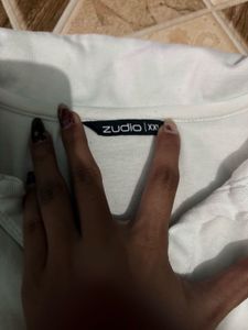 zudio white tank top