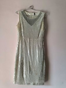 Sparkling Sequin V-Neck Party Dress