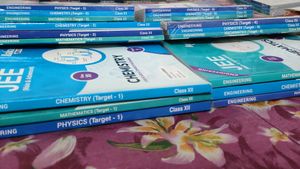 Aakash Class XII IIT Jee/Adv Target Module 2023-24