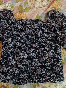Chic Floral Ruched Puff Sleeve Top