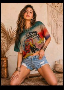 Chic Graphic Print T-Shirt