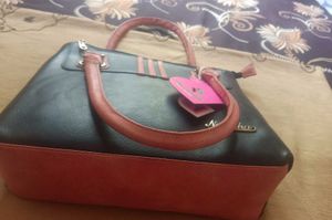 Stylish Black &amp; orange Handbag