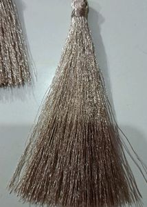 Tassels (pack of 18) Light Golden Zari