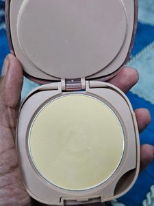 Swiss Beauty Compact Powder