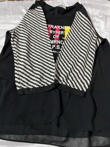 Chic Black Tunic Top with Striped Sleeves