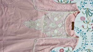 Elegant Pearl Work Kurti In Excellent Condition