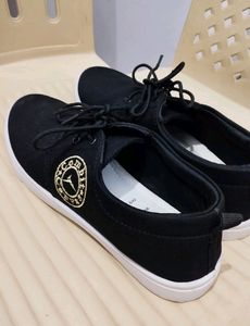 offer🔥Combit Black Casual Shoes