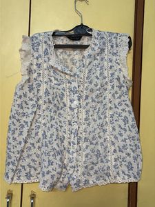 Floral Print Sleeveless Top