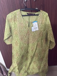 Light Green Embroidered Kurta - Size XL