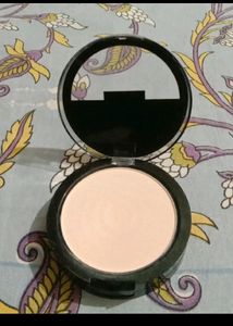 Maybelline New York Compact