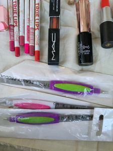 MAC &amp; True Lips Makeup Collection