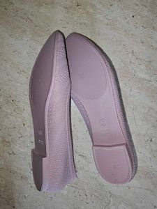 Stylish Pink Pointed Toe Flats