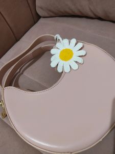 Odette Creamy pink sunflower Slingbag