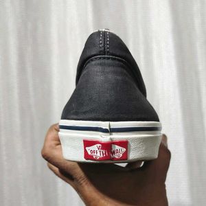 Classic Black Vans Sneakers