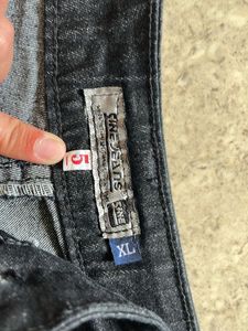 Women low waist black denim mini shorts