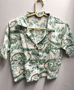 Paisley Print Collared Crop Top