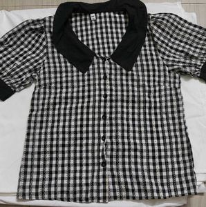 Gingham Puff Sleeve Button-Up Top
