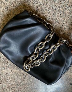 H&amp;M Black Chain Shoulder Bag