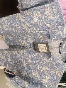 Chic Textured Leaf Print Shirt
