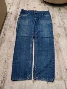 Ma6070 Voltage jeans waist 36 inches