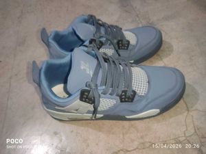 Jordan 4s like shoes
