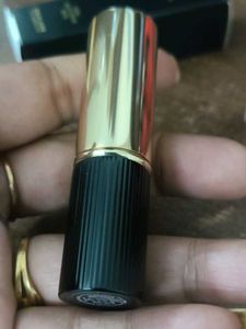 Giordani Gold Iconic Matte Lipstick SPF 15