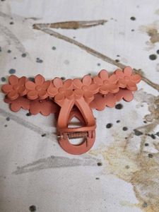 Cute Flower Hair Claw Clips (Set of 2)