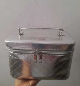 Silver Quilted Makeup Bag😽