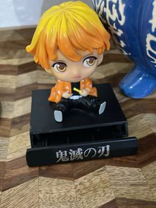 Demon Slayer Zenitsu Agatsuma Figure