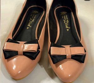 Chic Pink Bow Ballerinas